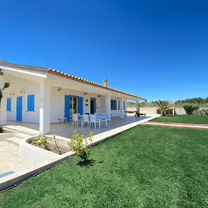  Villa Soleado, Marzamemi - Sea Front